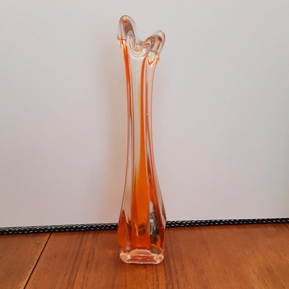 Vintage 4 Finger Orange Swung Vase - Beautiful! - Picture 3 of 13